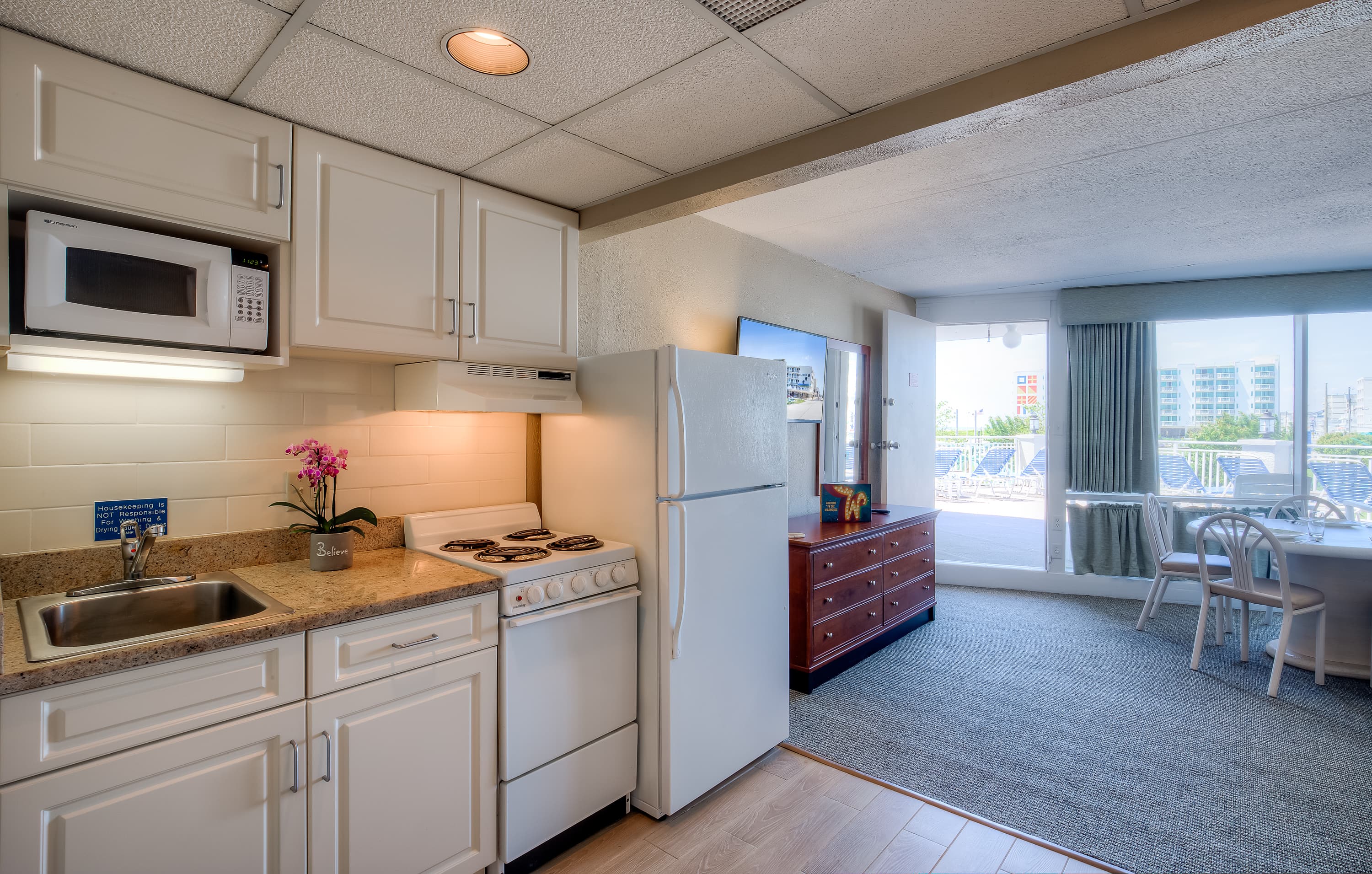 An updated fully-equipped kitchenette
